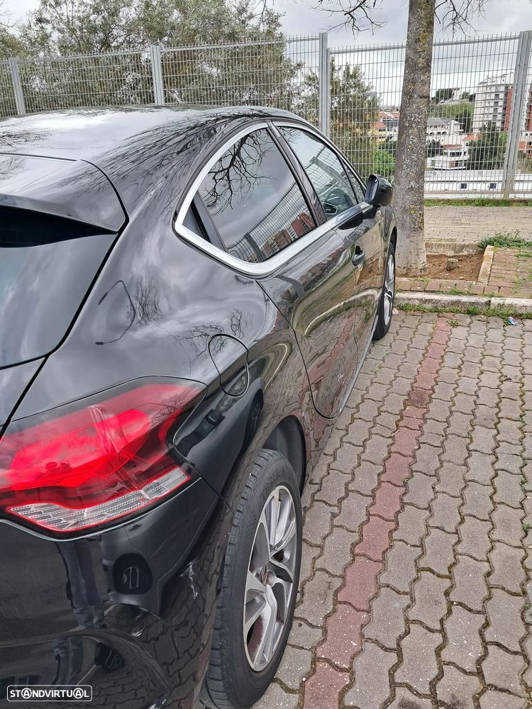 Citroën DS4 1.6 e-HDi So Chic CMP6 - 10