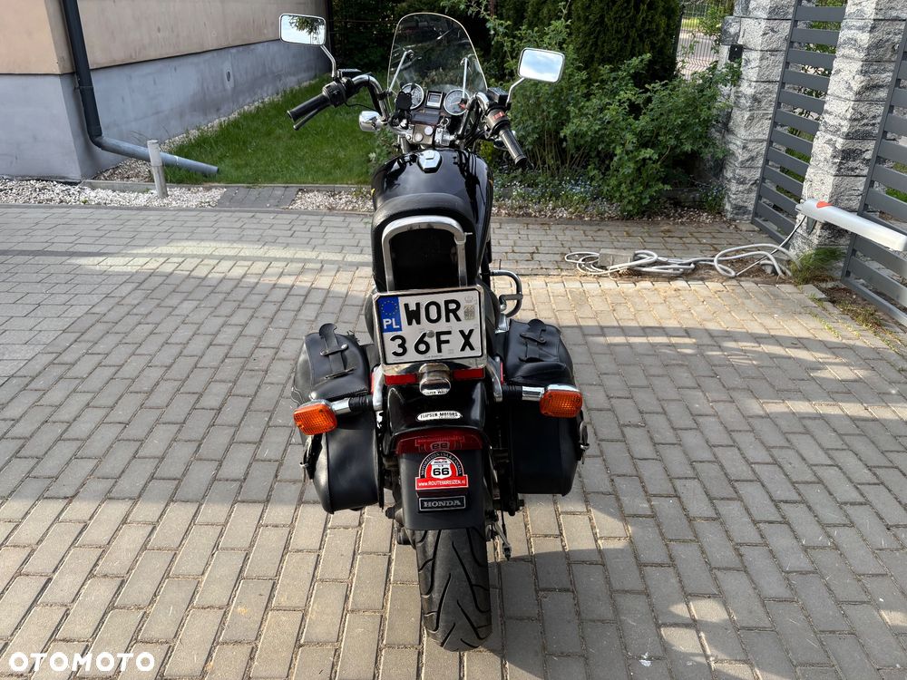 Honda VF - 3