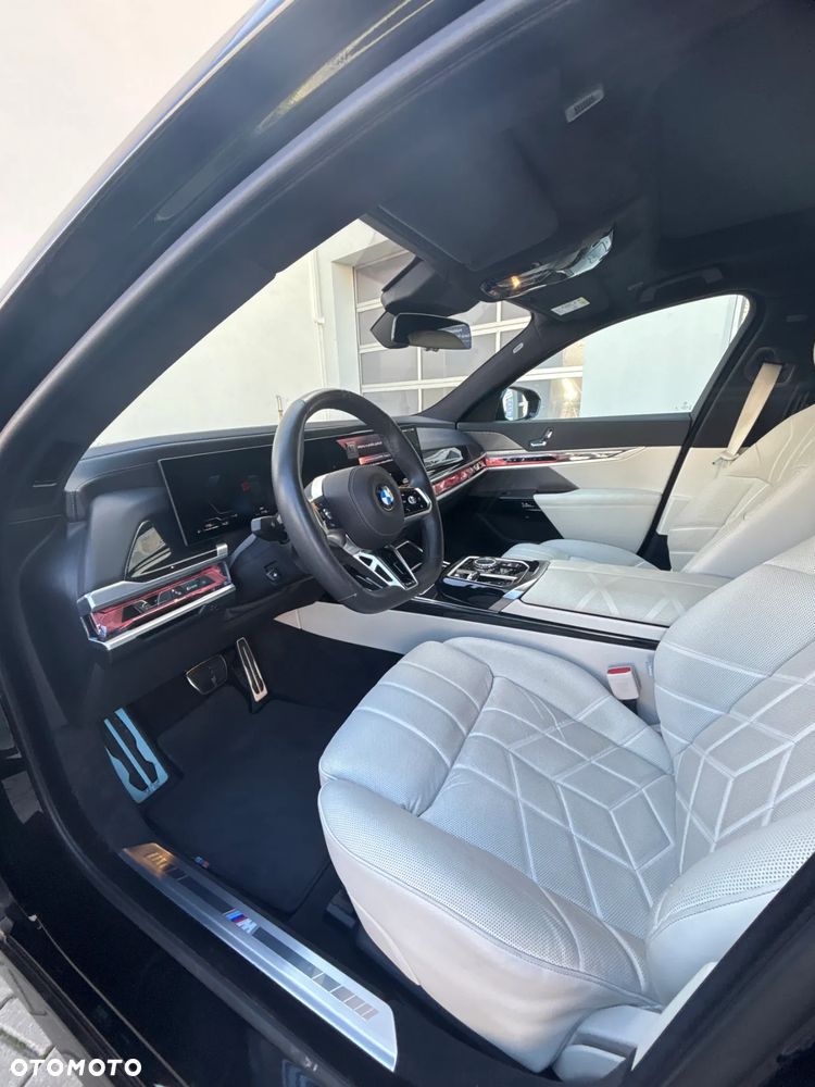 BMW Seria 7 740d xDrive - 9