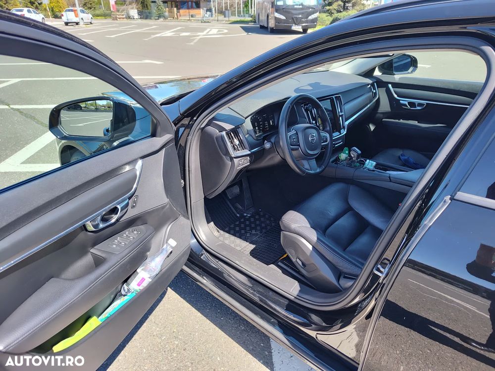 Volvo V90 D4 Momentum - 12