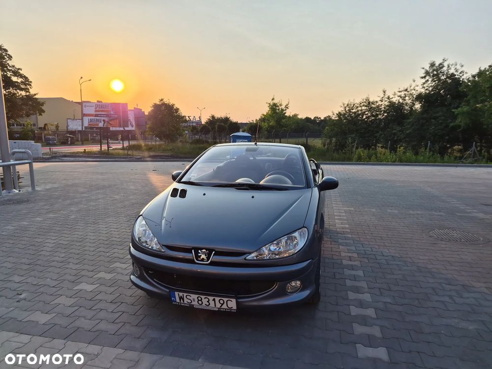 Peugeot 206 CC - 2