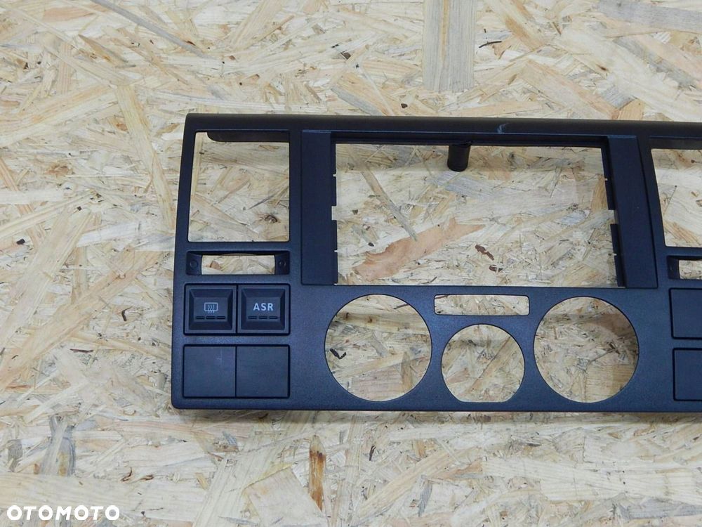 vw t5 ramka osłona konsoli radia przycisk asr kompletna 7h0857237 - 2