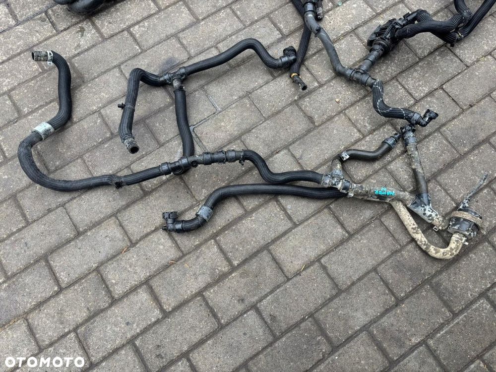 RENAULT MASTER IV PRZEWODY WODNE KOMPLET POMPA WODY 2.3 210109597R - 2