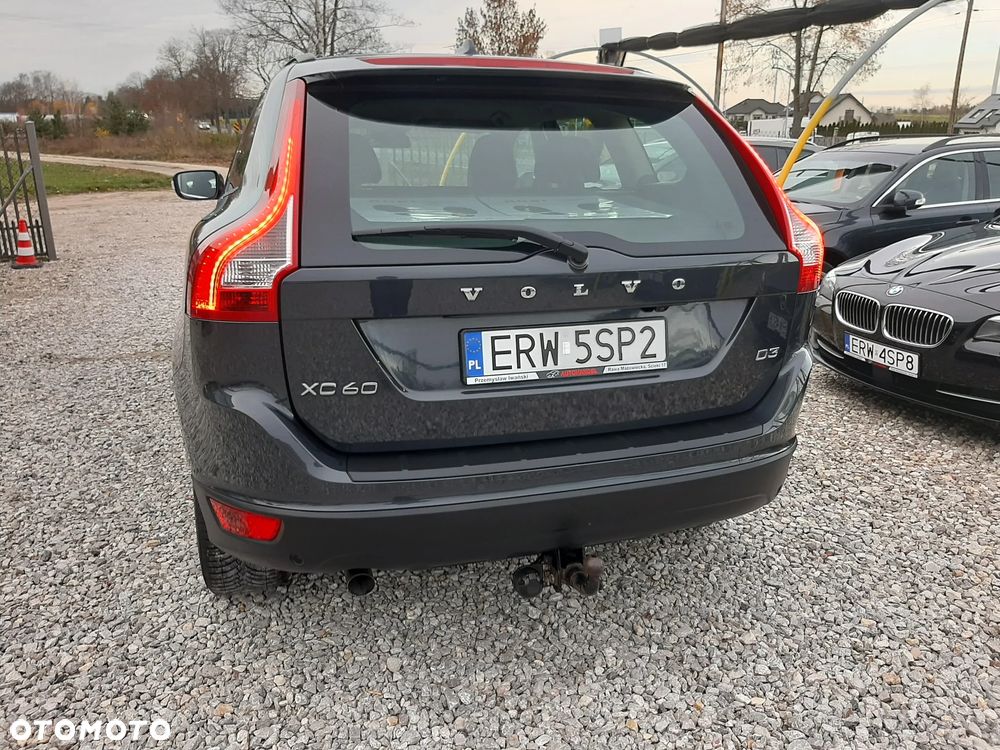 Volvo XC 60 D3 Geartronic Momentum - 11