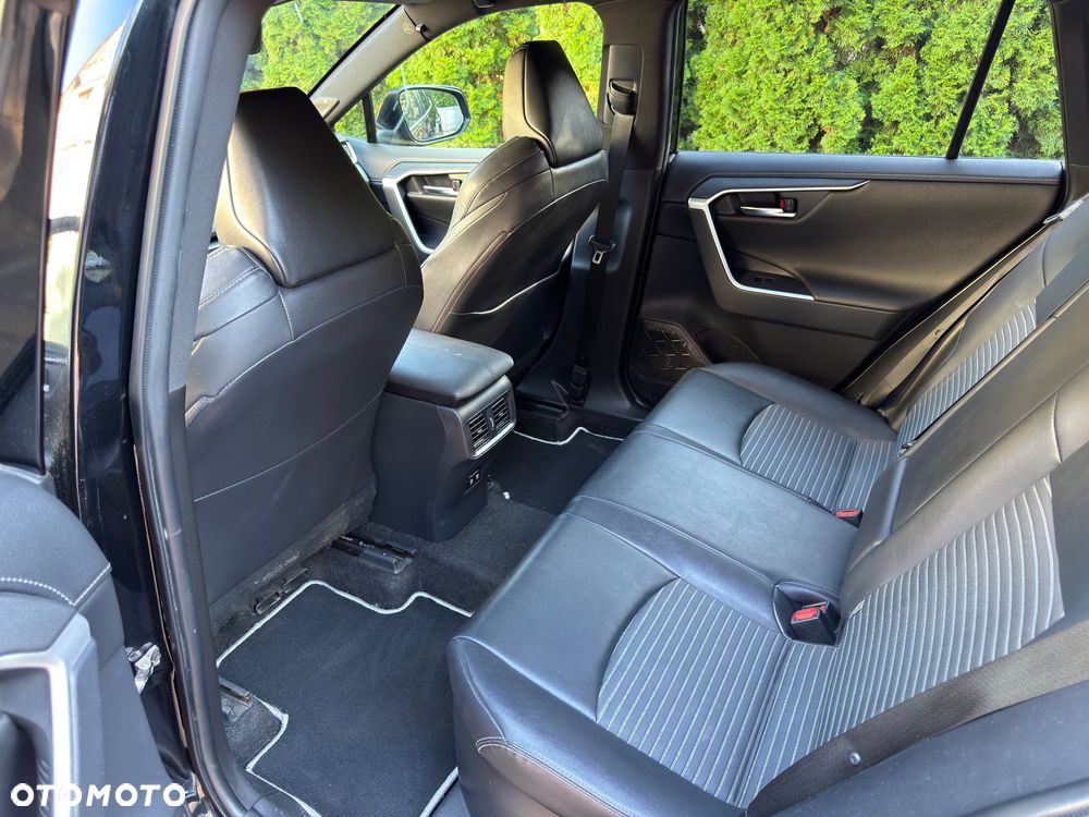 Toyota RAV4 - 16