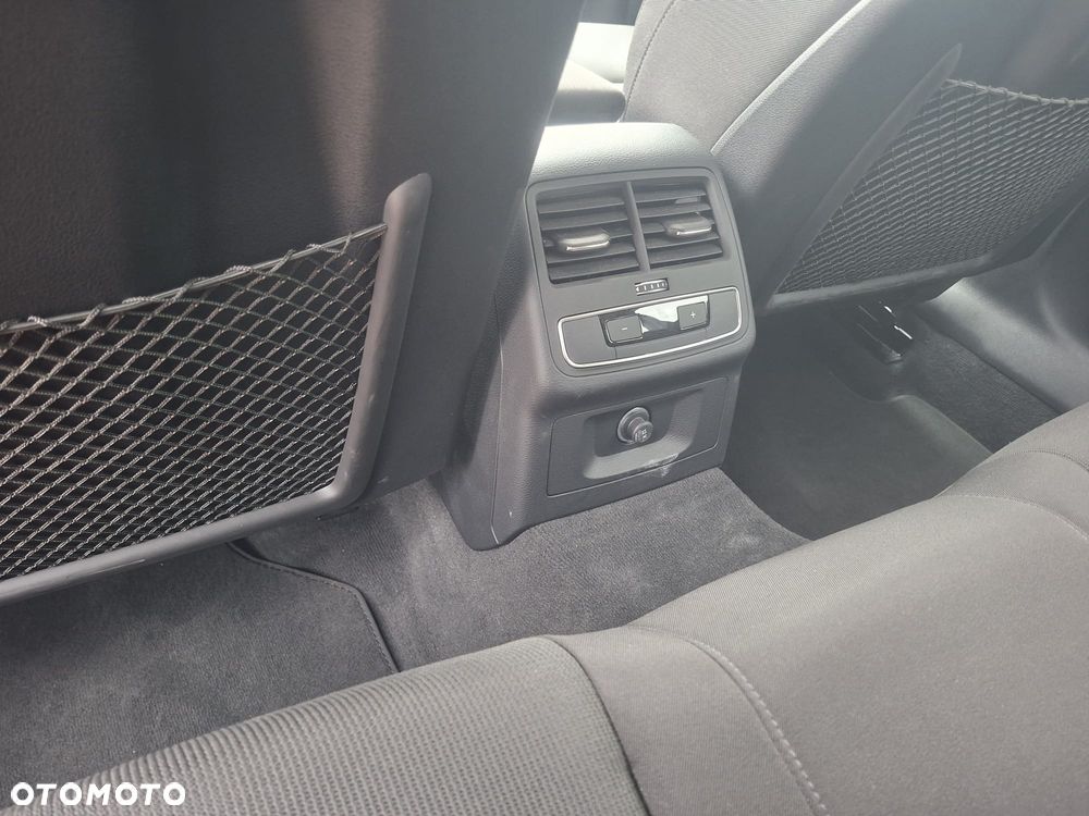 Audi A4 Avant 35 TFSI S tronic S line - 8