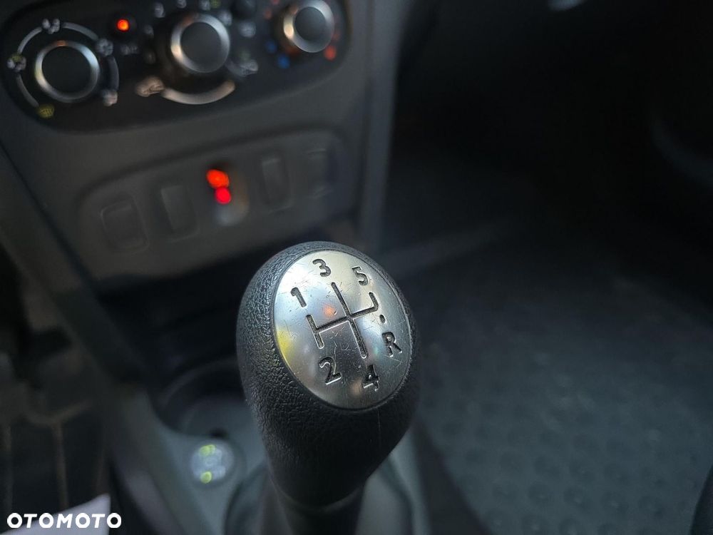Dacia Logan - 18