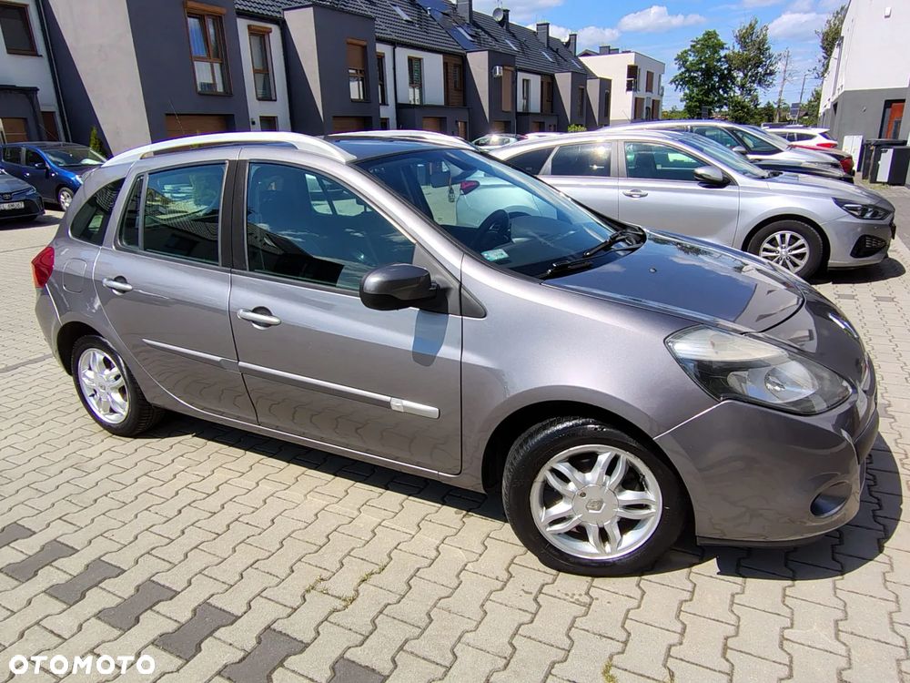 Renault Clio - 16