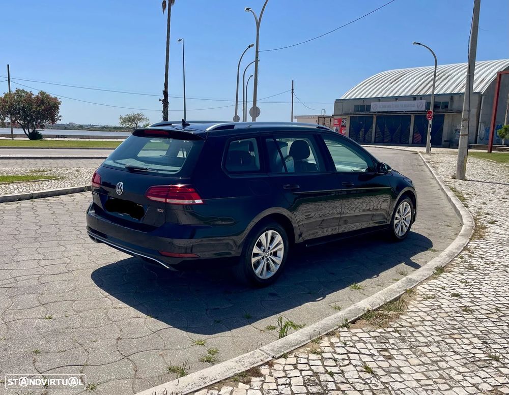 VW Golf Variant 1.6 TDi Confortline - 3