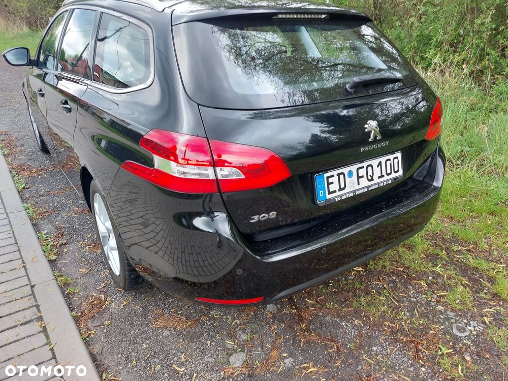 Peugeot 308 BlueHDi 130 EAT8 Black Edition - 14