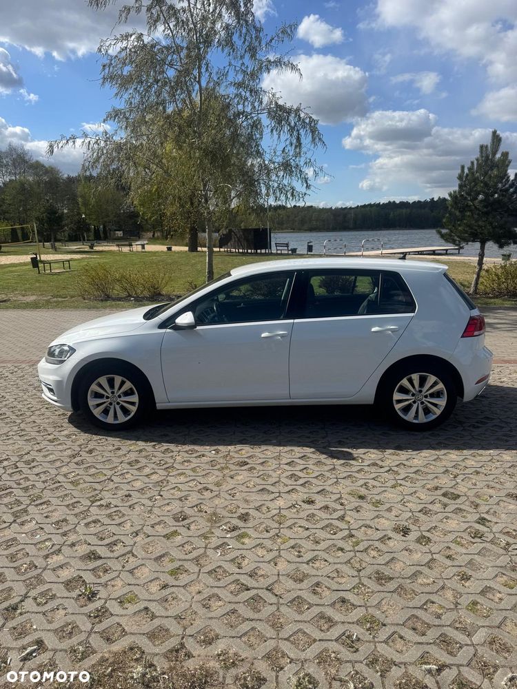 Volkswagen Golf - 8