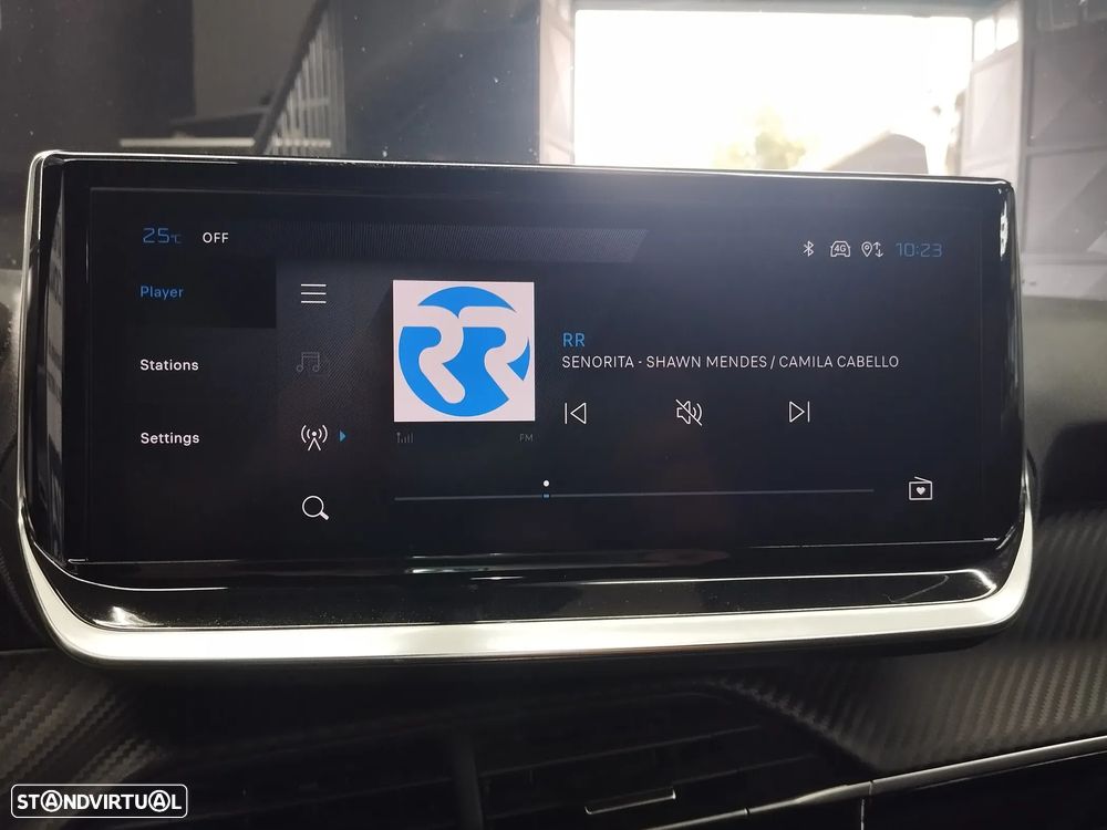 Peugeot 2008 1.2 Hybrid Allure e-DCS6 - 32