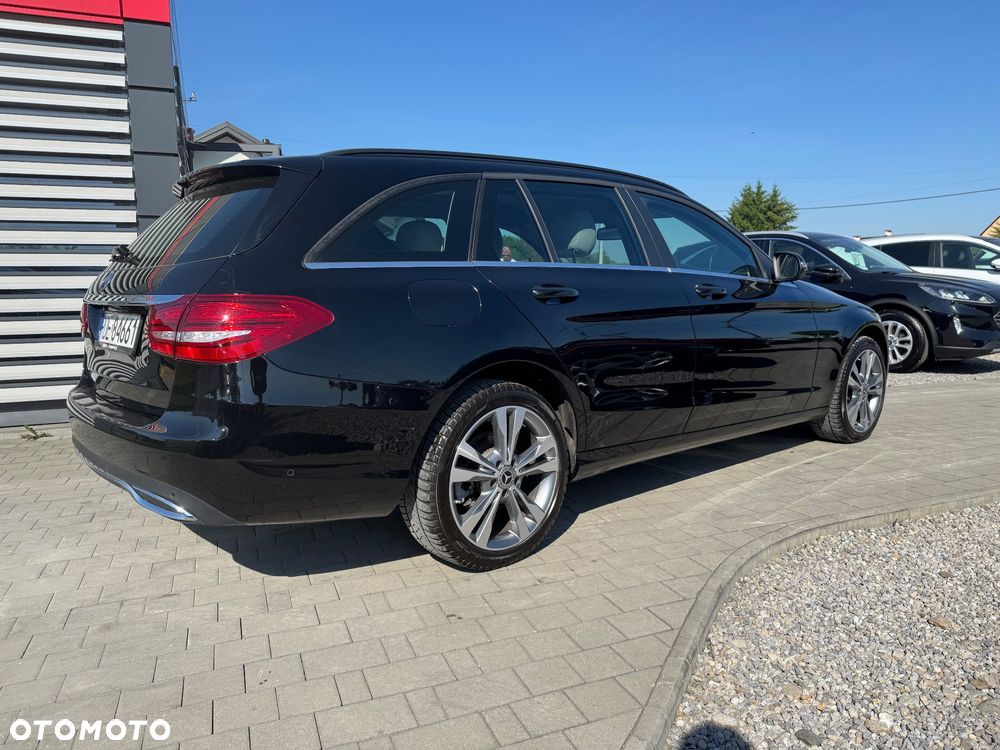 Mercedes-Benz Klasa C 220 d 4-Matic 9G-TRONIC - 4