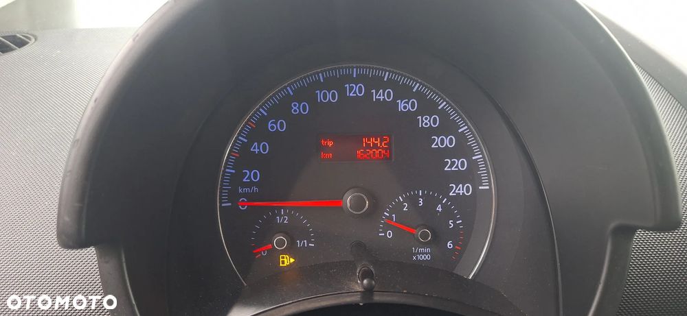 Volkswagen New Beetle - 23