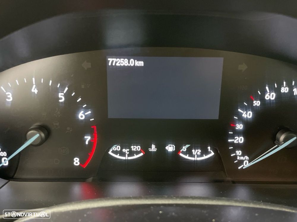 Ford Focus 1.0 EcoBoost MHEV ST-Line - 9