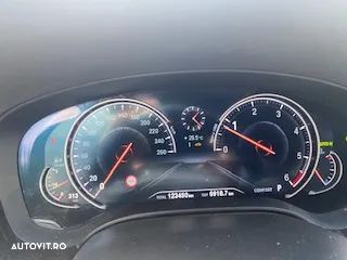 BMW Seria 5 520d AT - 20