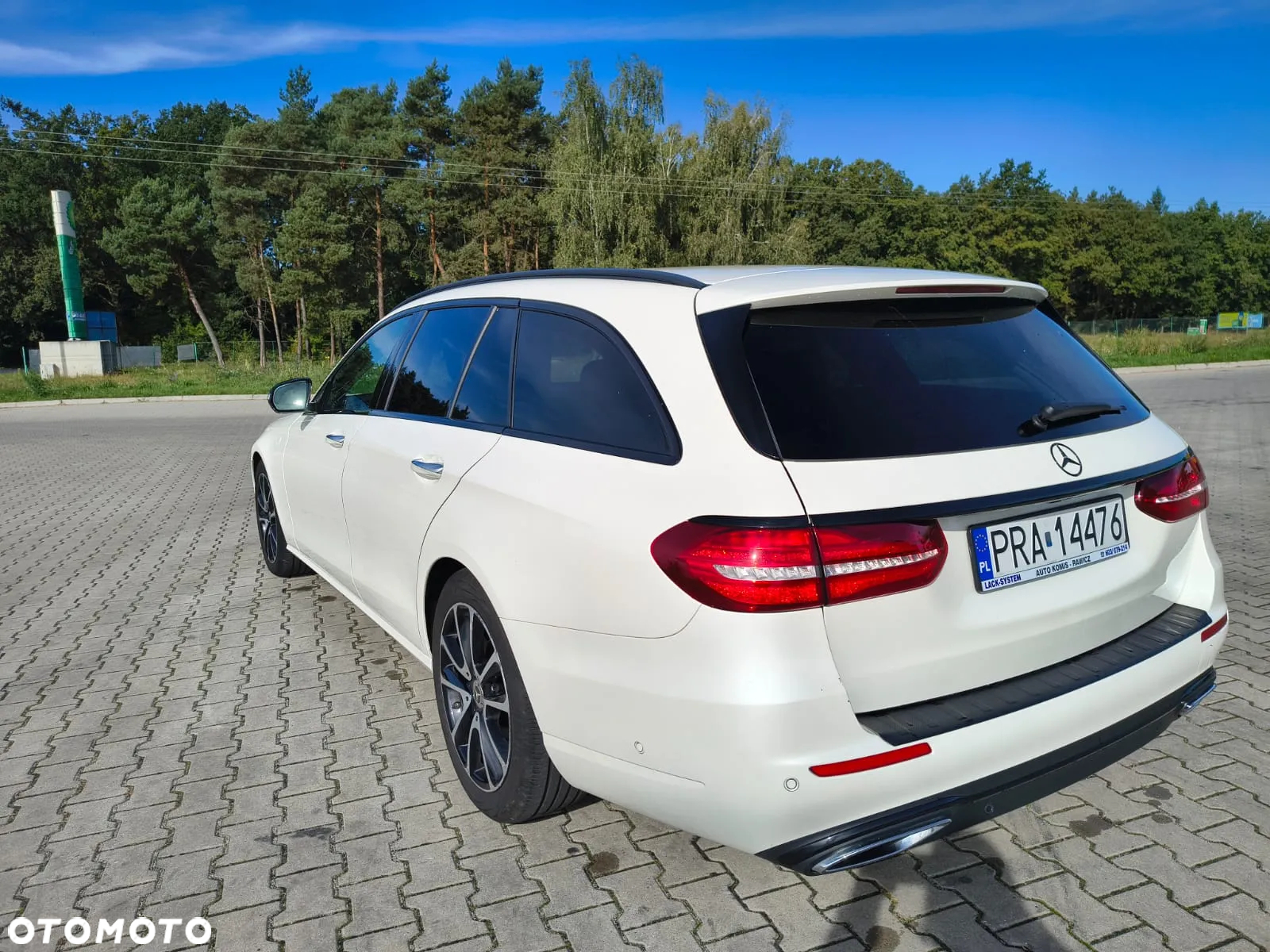 Mercedes-Benz Klasa E 300 d 9G-TRONIC - 5