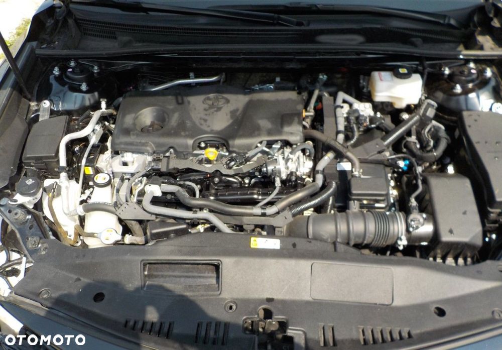 Toyota Camry - 3