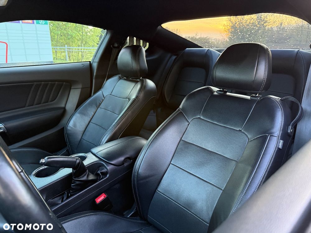 Ford Mustang 2.3 Eco Boost - 8