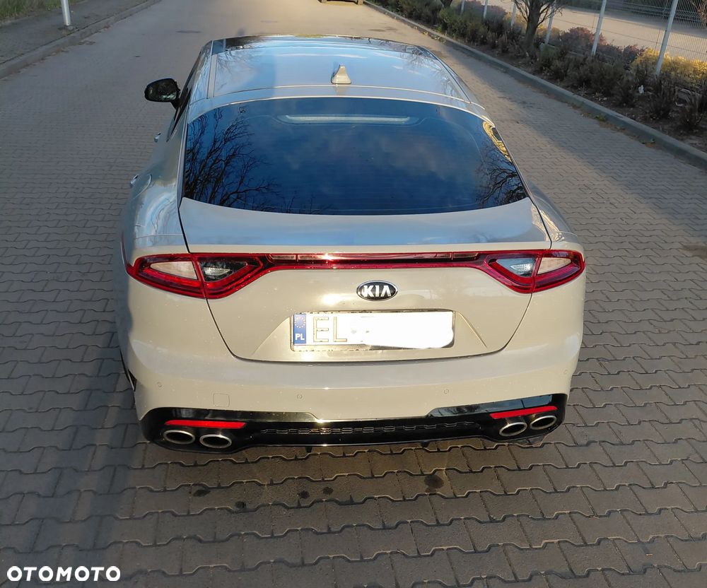 Kia Stinger 3.3 T-GDI AWD GT - 4