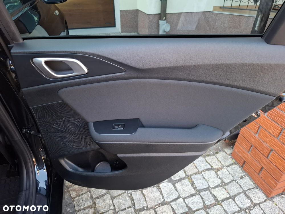 Kia Ceed 1.5 T-GDI M - 31