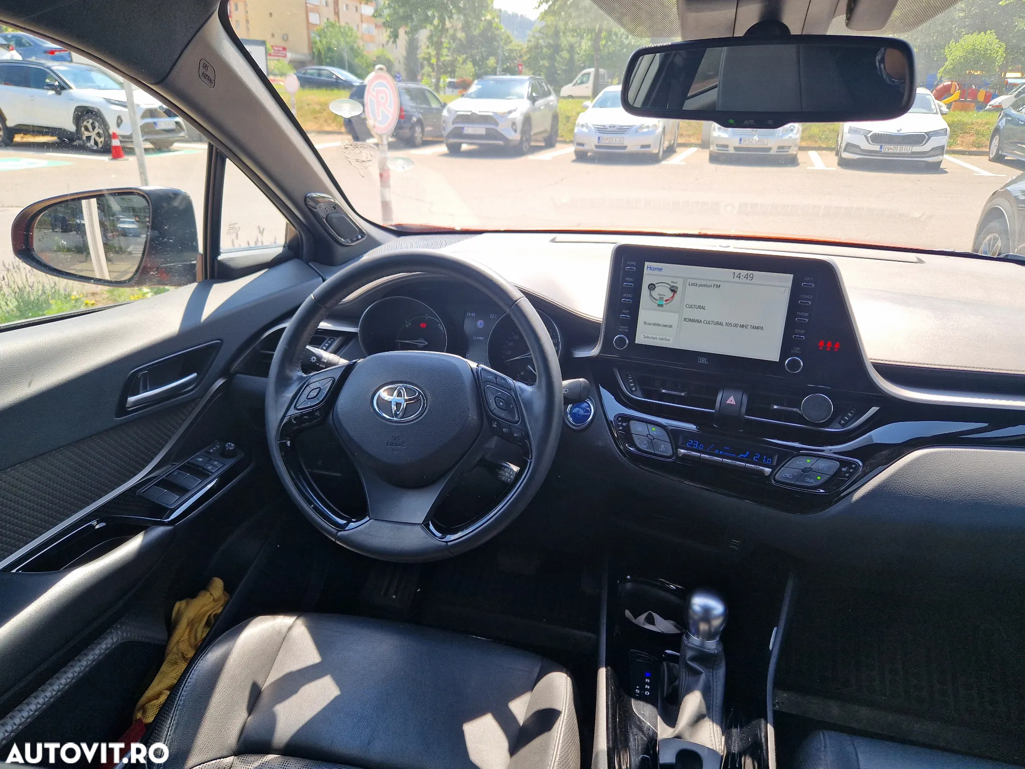 Toyota C-HR 2.0 HSD 184 CP 4x2 CVT Classy Bi-Tone - 11