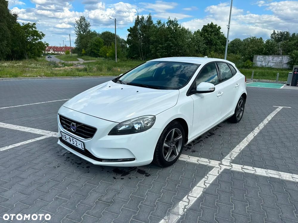 Volvo V40 D2 Momentum - 1