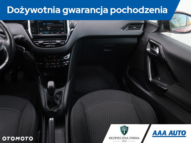 Peugeot 208 - 9
