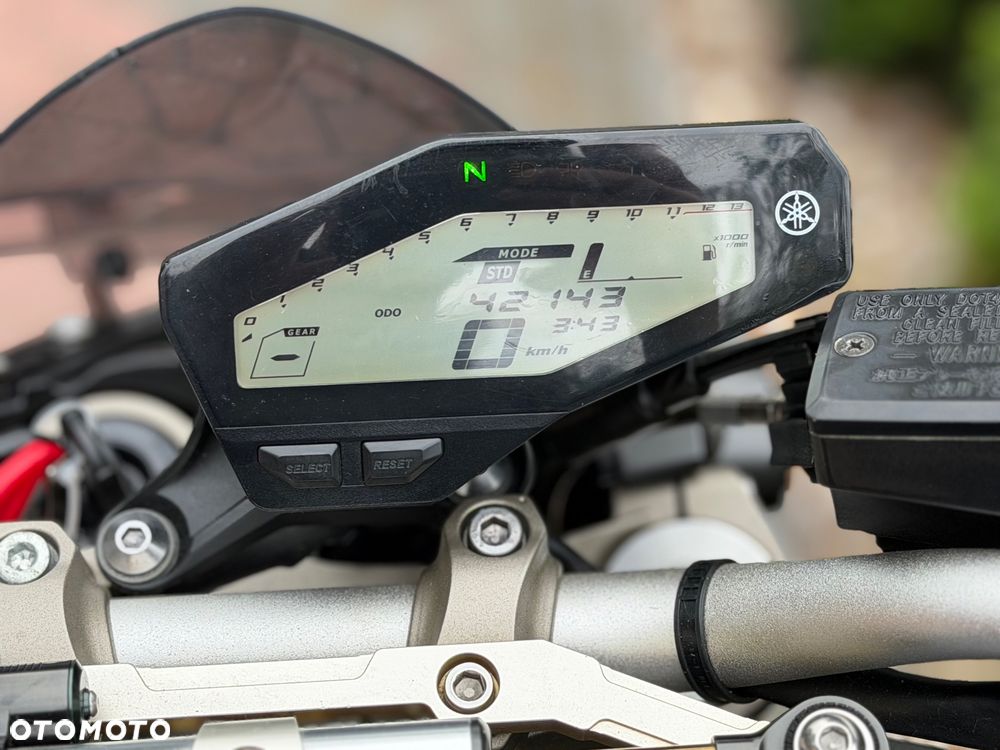 Yamaha MT - 28