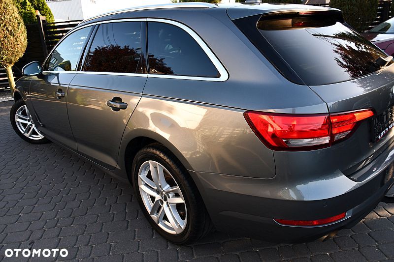 Audi A4 Avant 2.0 TFSI ultra sport - 32