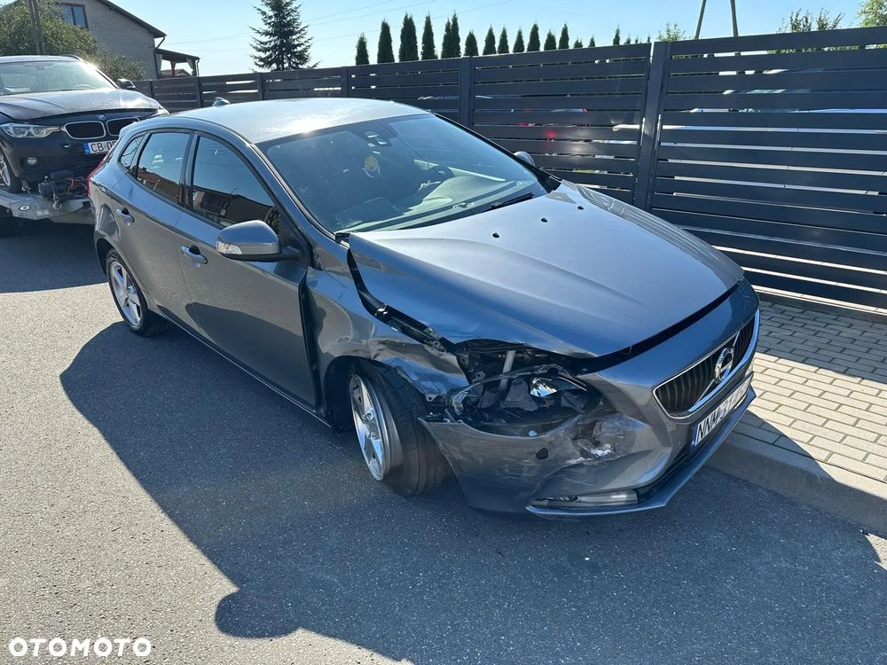 Volvo V40 D2 Drive-E SCR Momentum - 3