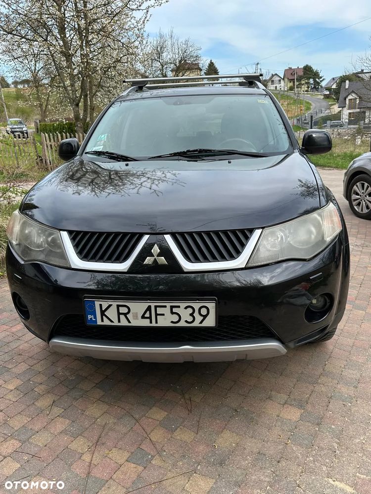 Mitsubishi Outlander - 4