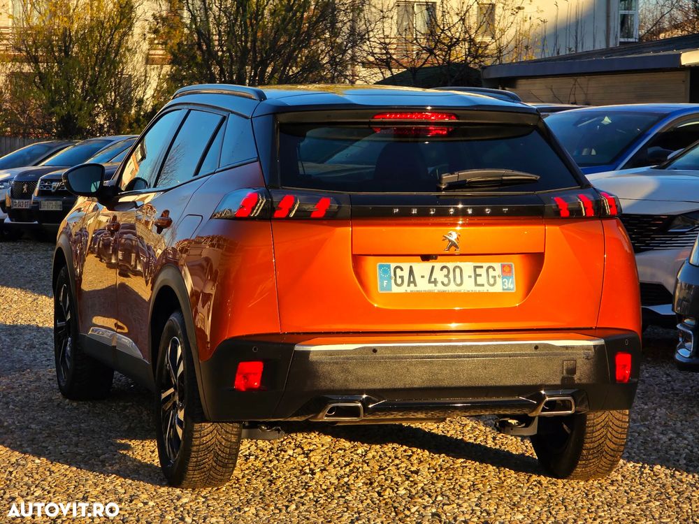 Peugeot 2008 PureTech 130 EAT8 GT Pack - 10