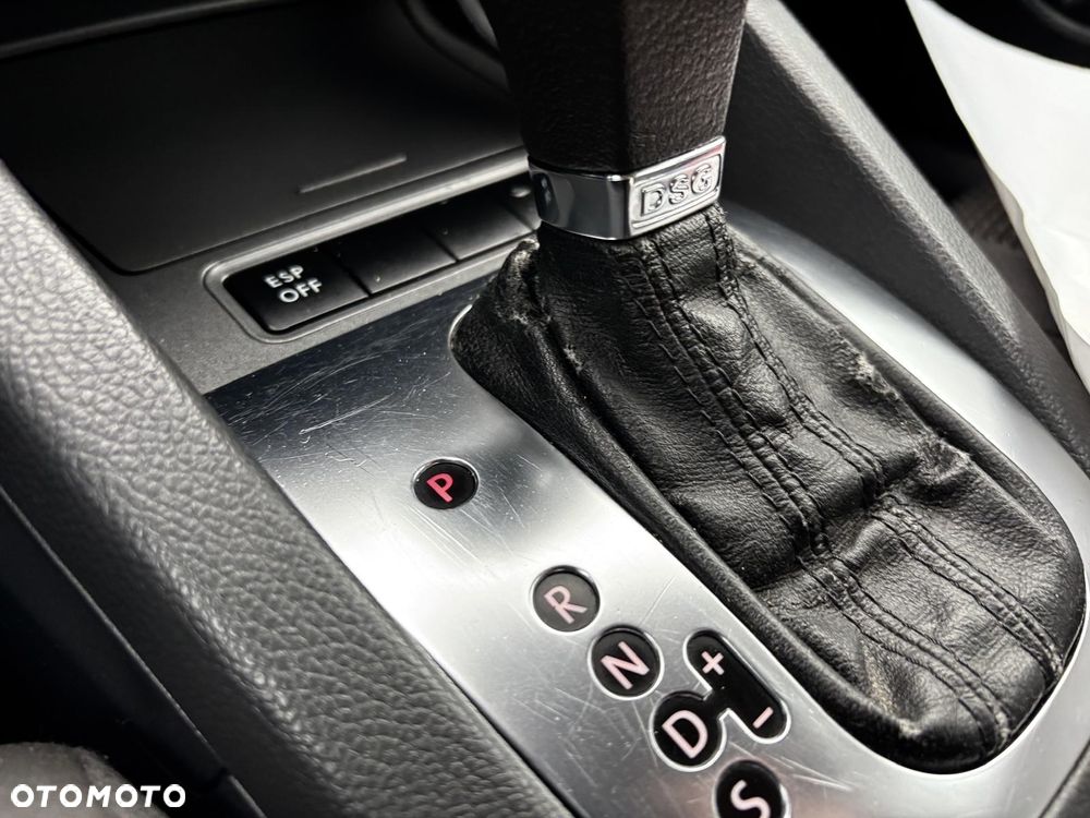 Volkswagen Golf 1.9 TDI DSG DPF Trendline - 11