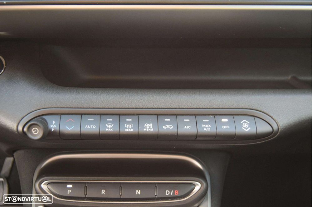 Jeep Avenger 54 kWh Summit - 21