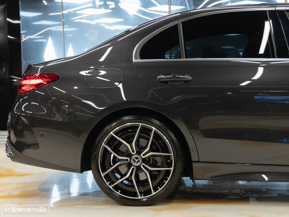 Mercedes-Benz C 300 d AMG Line - 27
