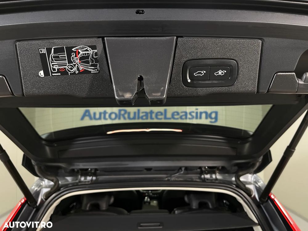 Volvo XC 60 Recharge T8 Twin Engine eAWD Inscription - 28