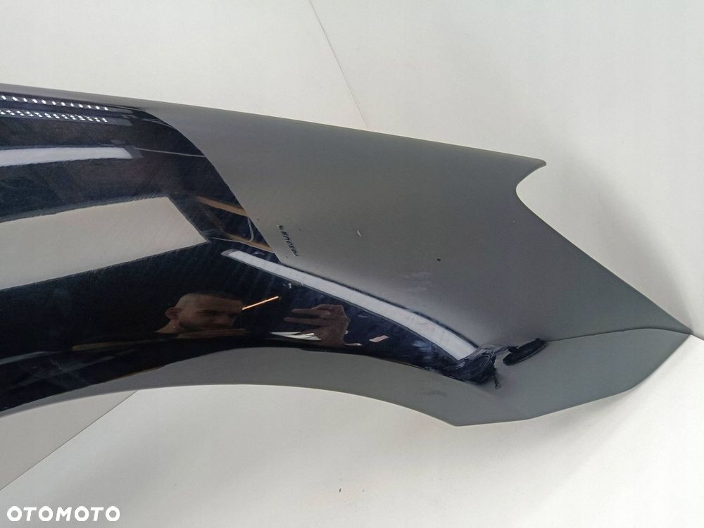 MERCEDES R172 PRAWY PRZEDNI BŁOTNIK 197 - 8
