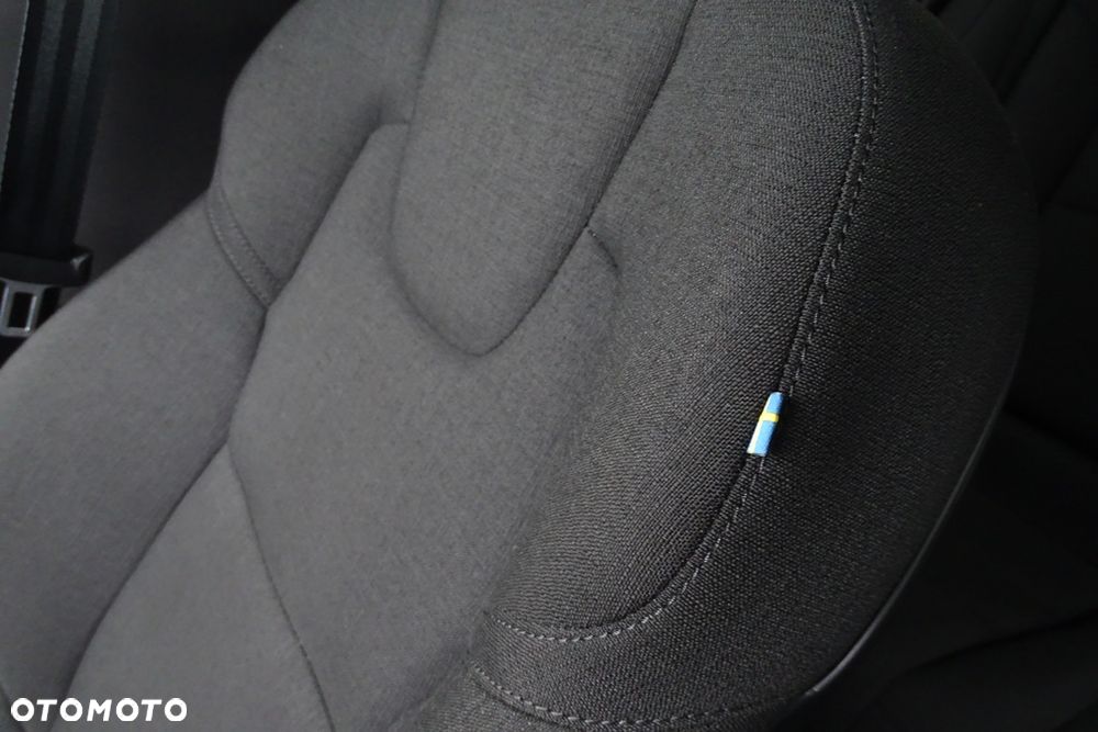 Volvo V60 T6 AWD Recharge Geartronic RDesign Expression - 31