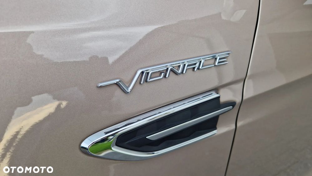 Ford Kuga 1.5 EcoBoost 4x4 Vignale - 32
