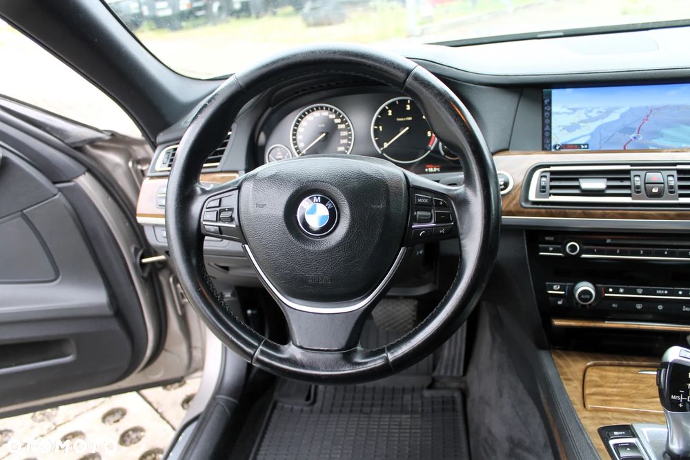 BMW Seria 7 730d Blue Performance - 16