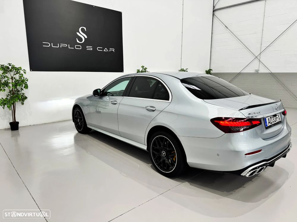 Mercedes-Benz E 300 de AMG Line 4Matic - 13