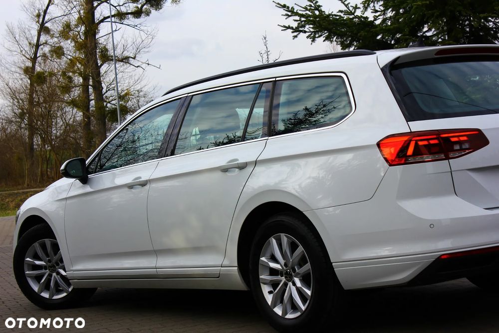 Volkswagen Passat 2.0 TDI SCR DSG Business - 8