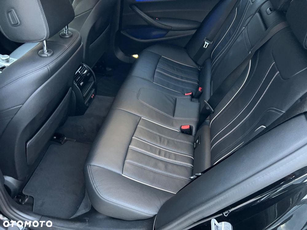 BMW Seria 5 520d Sport Line - 7