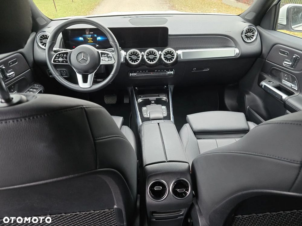 Mercedes-Benz GLB 250 Progressive 8G-DCT - 15