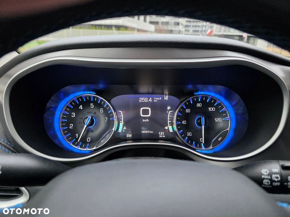 Chrysler Pacifica - 20