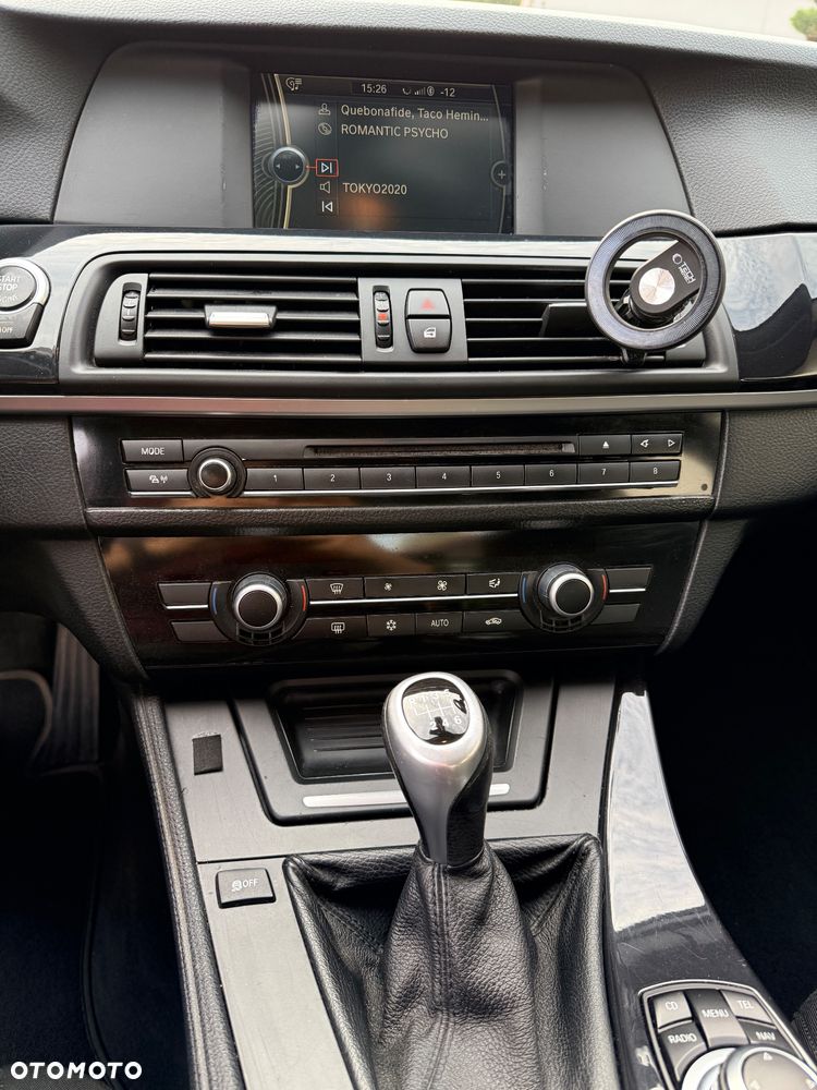 BMW Seria 5 520d - 12
