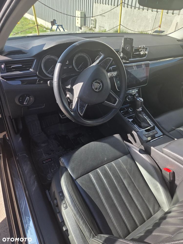 Skoda Superb 2.0 TSI 4x4 L&K DSG - 9