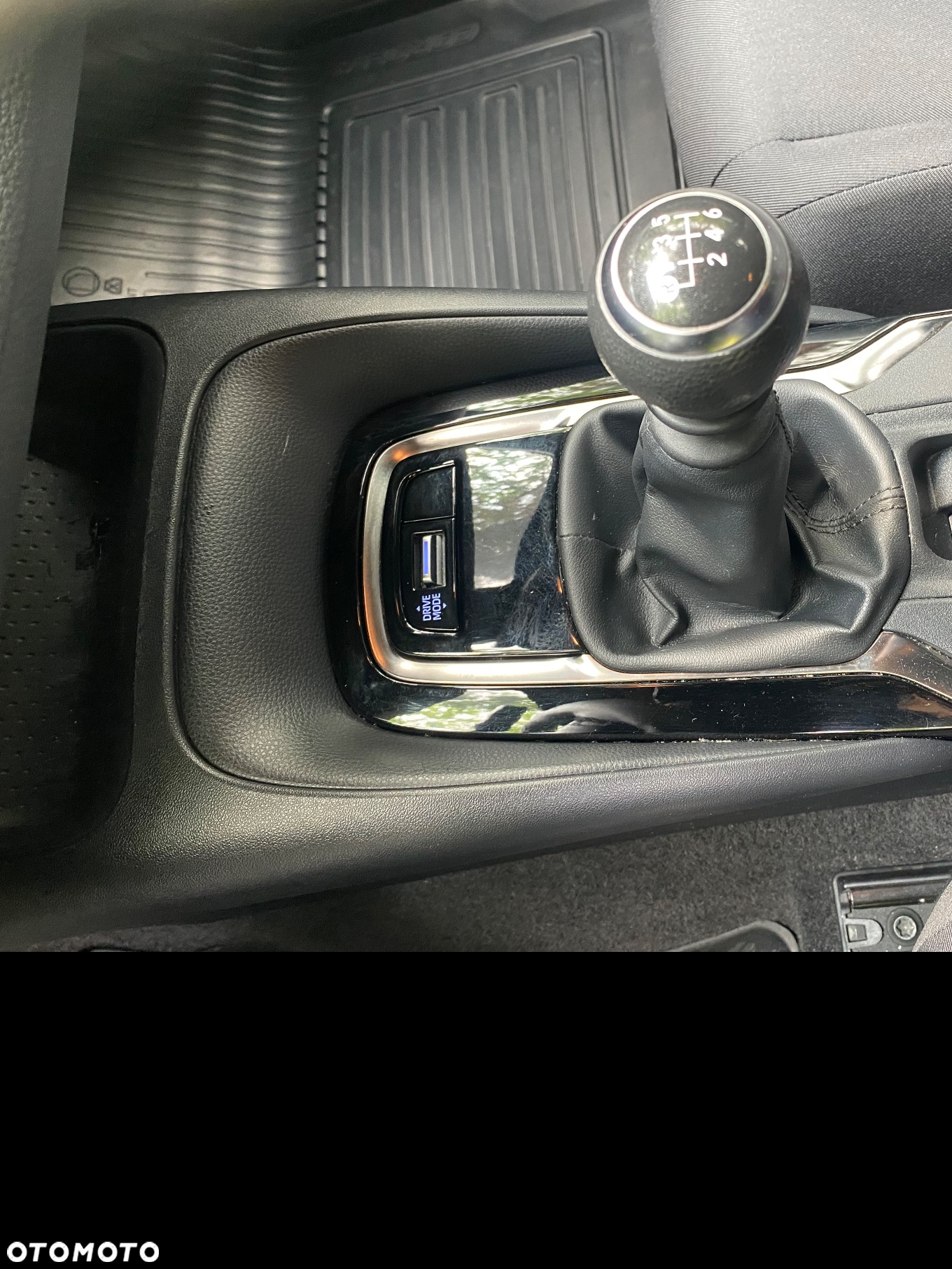 Toyota Corolla - 19