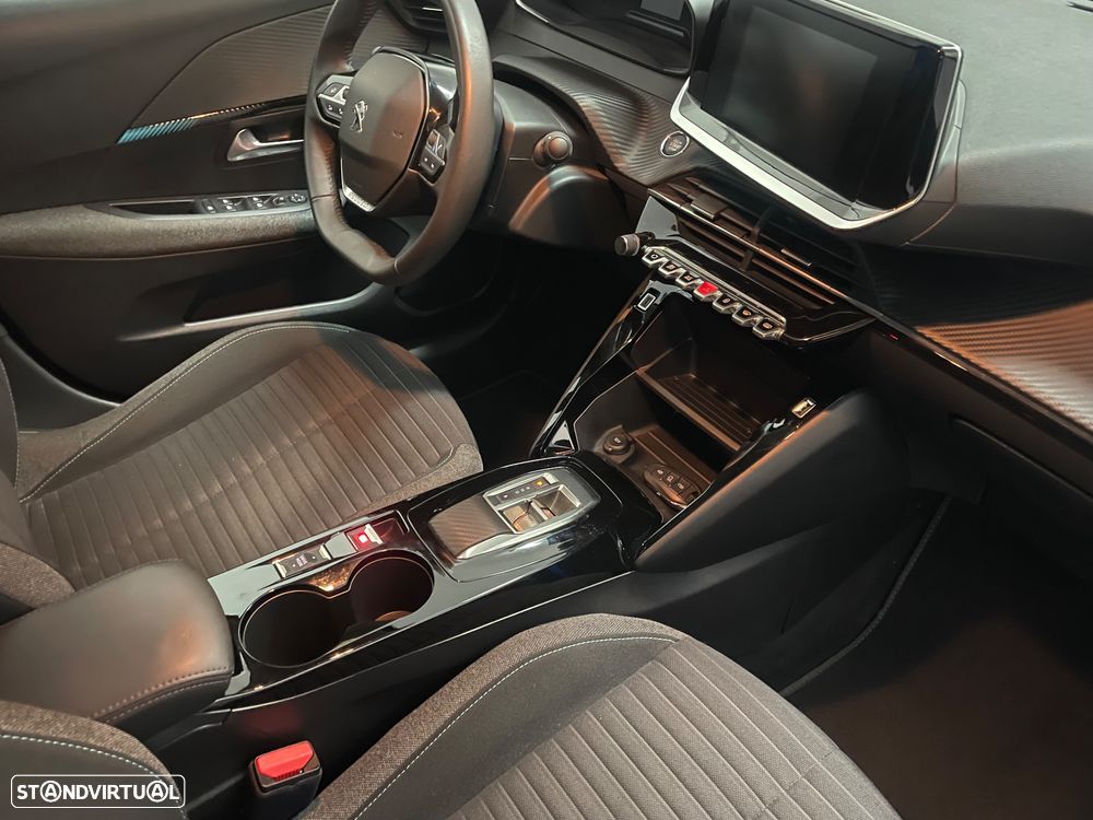 Peugeot e-208 E-Style - 22